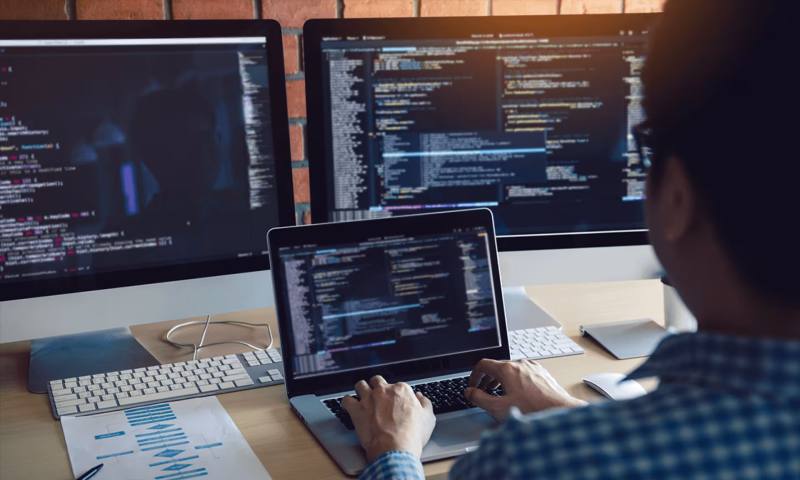数据科学选型：R与Python如何赋能建瓯市网站建设？